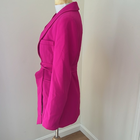 Zara XS fuchsia tuxedo collar blazer with belt. - Picture 6 of 12